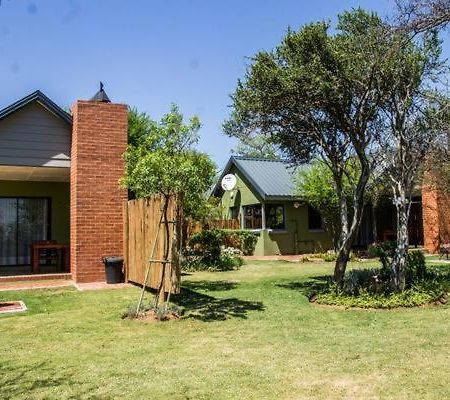 Chameleon Bush Lodge 哈曼斯克拉尔 外观 照片